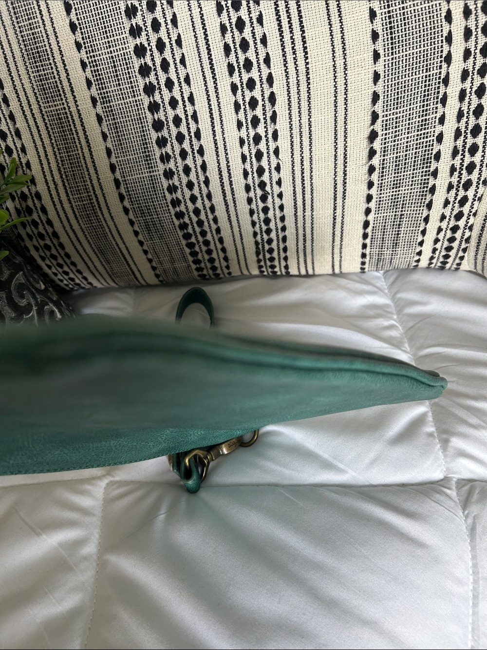 Thirty One Green Leather Wristlet Clutch -NWOT - Picture 8 of 8